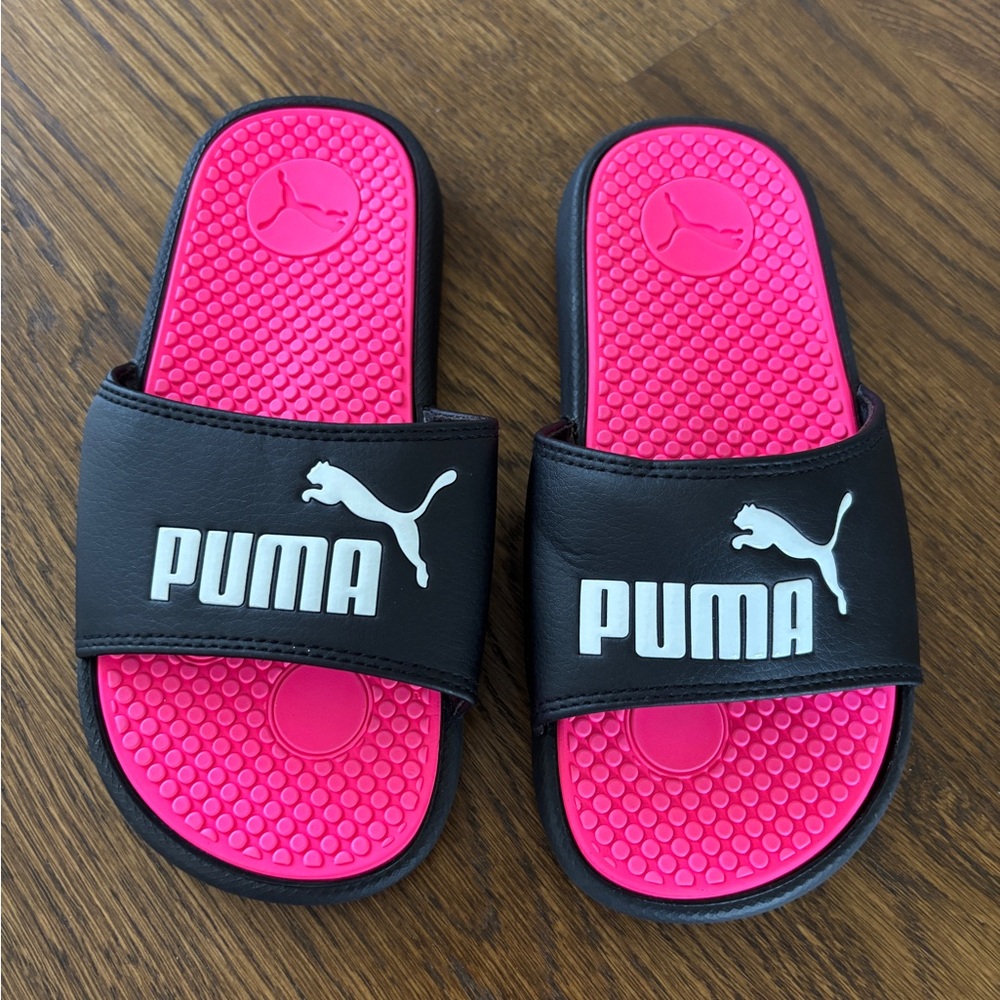 Puma Kids Slide Sandals - Black and Pink